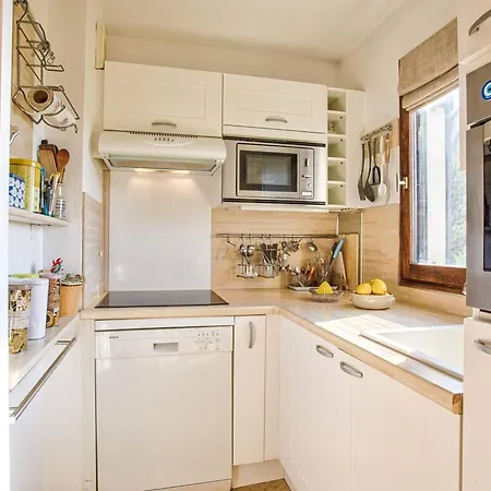 2 Avec Balcons Et Parking A - Fr-1-788-36 شقة كابورغ