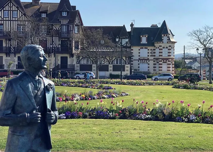 2 Avec Balcons Et Parking à - Fr-1-788-36 Cabourg